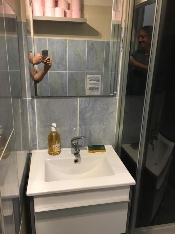Jolie Studio Dans Le Centre Historique De Narbonne Apartment Екстериор снимка
