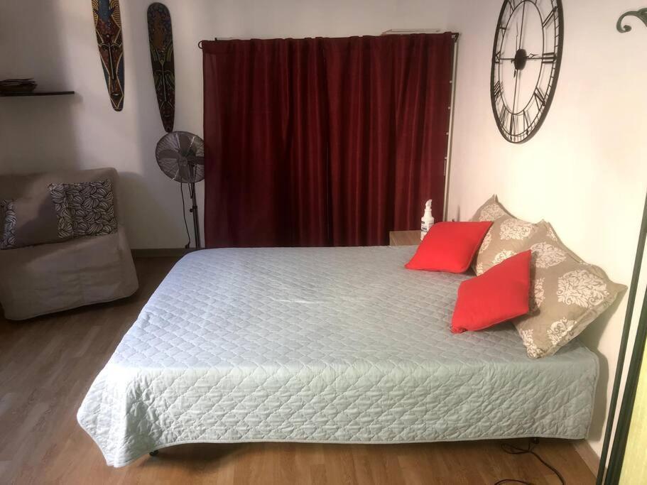 Jolie Studio Dans Le Centre Historique De Narbonne Apartment Екстериор снимка
